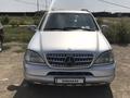 Mercedes-Benz ML 230 1999 годаfor3 300 000 тг. в Актобе – фото 2