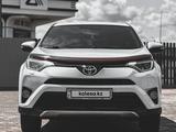 Toyota RAV4 2017 года за 12 100 000 тг. в Астана – фото 4