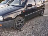 Volkswagen Golf 1993 годаfor1 000 000 тг. в Тараз