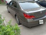 Toyota Avalon 2005 года за 4 200 000 тг. в Алматы – фото 2