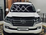 Toyota Land Cruiser 2018 годаүшін35 500 000 тг. в Усть-Каменогорск