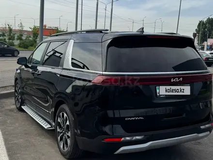 Kia Carnival 2023 года за 18 000 000 тг. в Алматы – фото 4