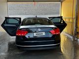 Volkswagen Passat (USA) 2014 года за 4 200 000 тг. в Уральск – фото 3