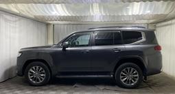 Toyota Land Cruiser Premium+ 2022 года за 50 900 000 тг. в Алматы – фото 3