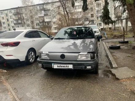 Volkswagen Passat 1989 года за 1 100 000 тг. в Усть-Каменогорск – фото 4