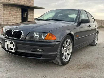 BMW 325 2001 года за 3 300 000 тг. в Актау – фото 2