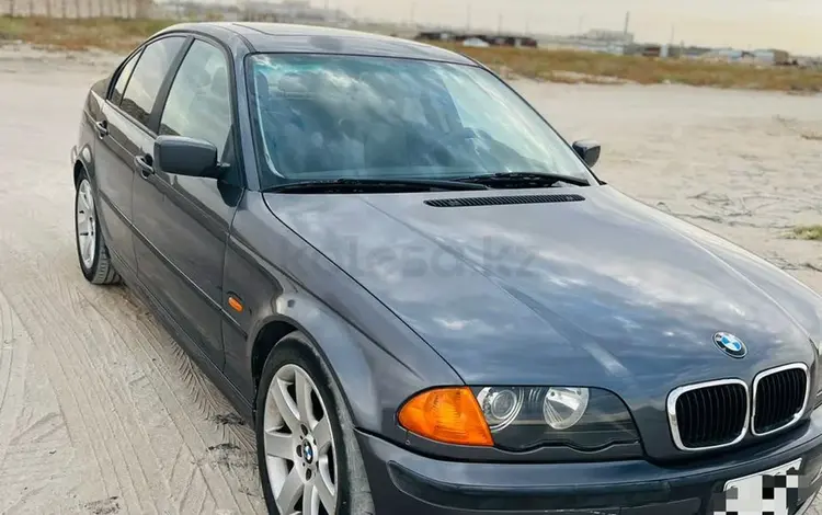 BMW 325 2001 годаүшін3 300 000 тг. в Актау