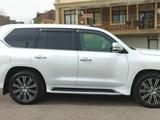 Lexus LX 570 2019 года за 55 200 000 тг. в Алматы – фото 3