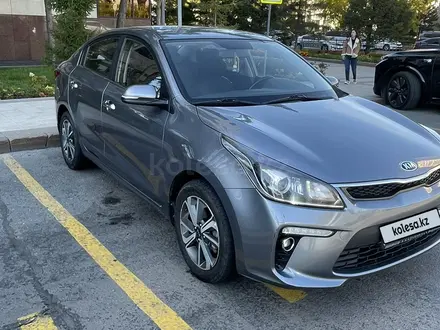 Kia Rio 2019 года за 6 800 000 тг. в Астана – фото 2