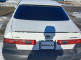 Toyota Camry 2000 годаүшін2 500 000 тг. в Шу – фото 2