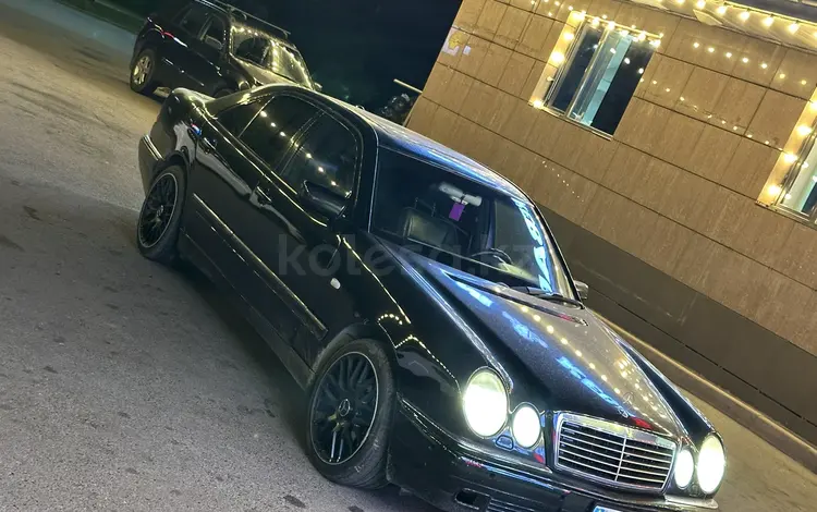 Mercedes-Benz E 320 1999 года за 4 300 000 тг. в Алматы