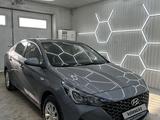 Hyundai Accent 2021 года за 8 300 000 тг. в Атырау