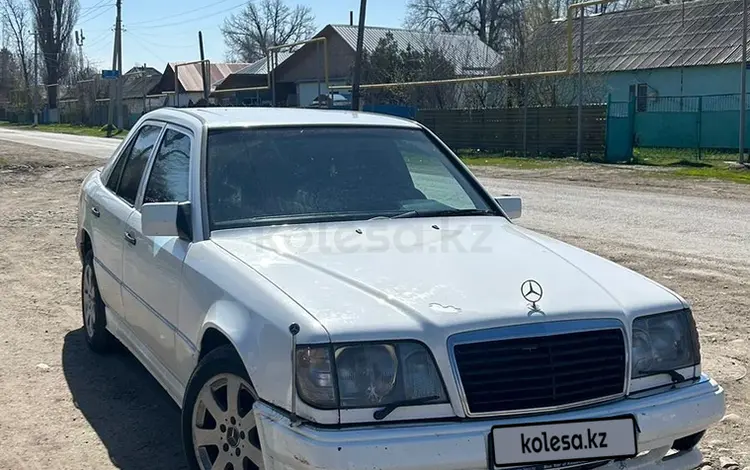 Mercedes-Benz E 320 1994 года за 2 000 000 тг. в Талдыкорган