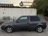 Volkswagen Golf 1994 года за 800 000 тг. в Караганда – фото 3