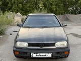 Volkswagen Golf 1994 года за 800 000 тг. в Караганда