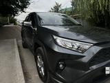 Toyota RAV4 2022 годаfor16 500 000 тг. в Алматы – фото 3