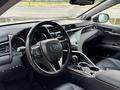 Toyota Camry 2018 года за 13 000 000 тг. в Костанай – фото 27