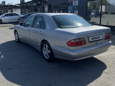 Mercedes-Benz E 240 1999 года за 5 300 000 тг. в Кызылорда – фото 6