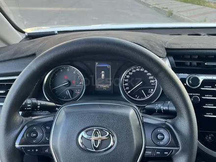 Toyota Camry 2019 года за 13 500 000 тг. в Шымкент – фото 8