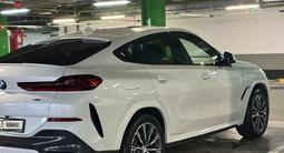 BMW X6 2022 года за 45 500 000 тг. в Астана