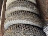 ШИПОВАННАЯ РЕЗИНА 225/70/16 за 100 000 тг. в Темиртау – фото 2