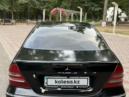 Mercedes-Benz C 240 2001 года за 1 500 000 тг. в Тараз – фото 2