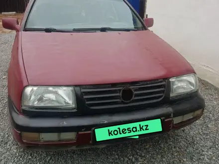 Volkswagen Vento 1994 года за 850 000 тг. в Актобе