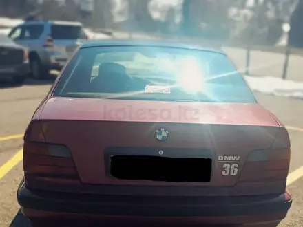 BMW 320 1992 года за 1 200 000 тг. в Алматы – фото 4