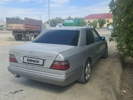 Mercedes-Benz E 280 1994 года за 3 200 000 тг. в Туркестан – фото 6