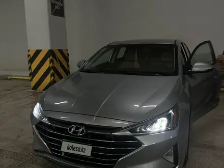 Hyundai Elantra 2020 года за 5 999 999 тг. в Астана