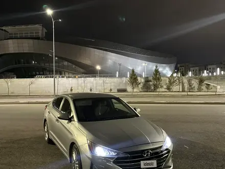 Hyundai Elantra 2020 года за 5 999 999 тг. в Астана – фото 3