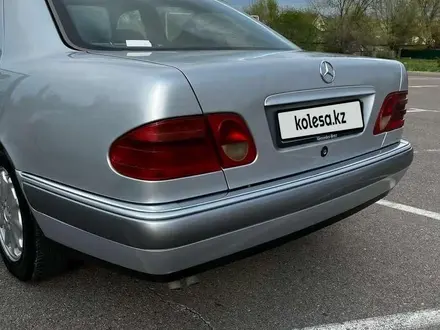 Mercedes-Benz E 320 1998 года за 3 650 000 тг. в Алматы – фото 7