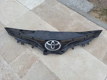 Решетка верхняя camry 75 оригинал за 110 000 тг. в Астана