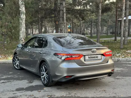 Toyota Camry 2023 года за 18 300 000 тг. в Алматы – фото 4