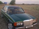 Mercedes-Benz E 200 1982 года за 750 000 тг. в Астана