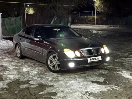 Mercedes-Benz E 320 2002 года за 6 100 000 тг. в Алматы – фото 2