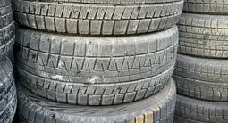 ЗИМНЯЯ РЕЗИНА BRIDGESTONE 225 50 17for75 000 тг. в Алматы