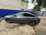 Hyundai Sonata 2011 года за 4 700 000 тг. в Актобе – фото 2