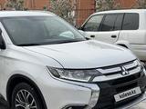 Mitsubishi Outlander 2015 годаfor10 990 000 тг. в Астана – фото 4
