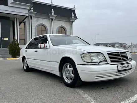 Mercedes-Benz S 320 1999 года за 4 700 000 тг. в Актау – фото 2