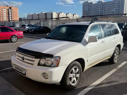 Toyota Highlander 2002 года за 4 000 000 тг. в Астана