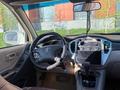 Toyota Highlander 2002 года за 4 000 000 тг. в Астана – фото 3