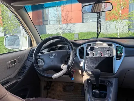 Toyota Highlander 2002 года за 4 000 000 тг. в Астана – фото 3