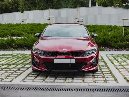 Kia K5 2020 года за 8 950 000 тг. в Алматы