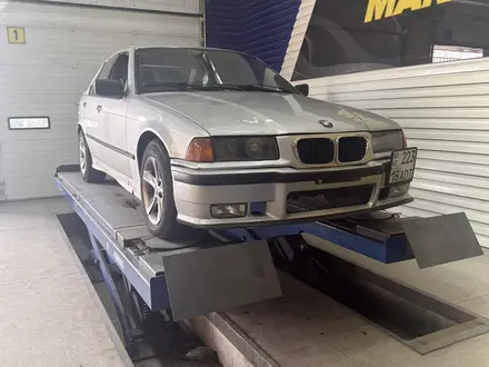 BMW 320 1991 года за 2 000 000 тг. в Семей – фото 3