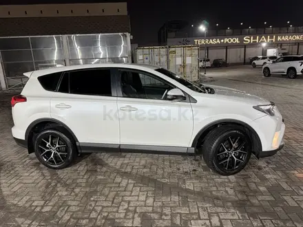Toyota RAV4 2016 года за 11 600 000 тг. в Алматы – фото 4