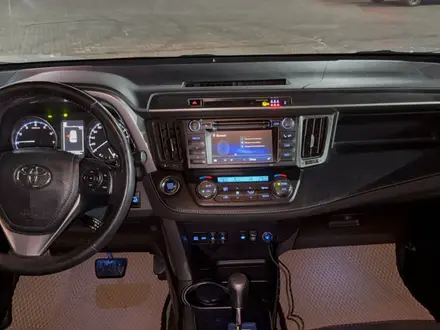 Toyota RAV4 2016 года за 11 600 000 тг. в Алматы – фото 22