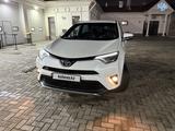 Toyota RAV4 2016 года за 11 600 000 тг. в Алматы – фото 3
