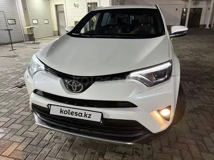 Toyota RAV4 2016 года за 11 600 000 тг. в Алматы – фото 6
