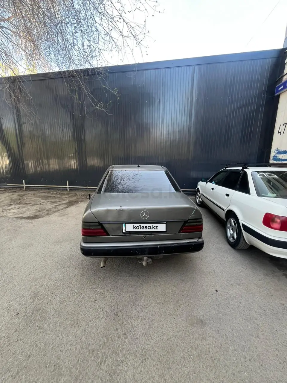 Mercedes-Benz E-Class, 1993